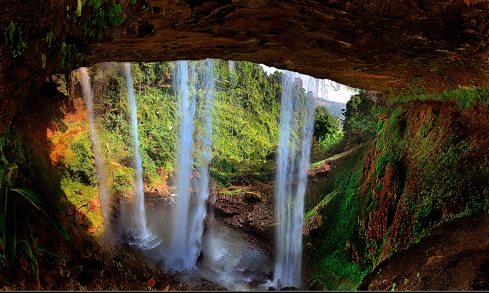 The majestic beauty of DaK G'Lun . waterfall