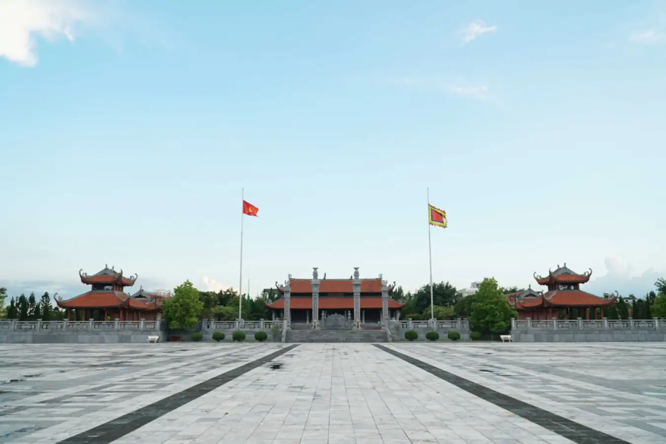 Step Back in Time at Xuong Giang Citadel: Discover Vietnam’s Rich History