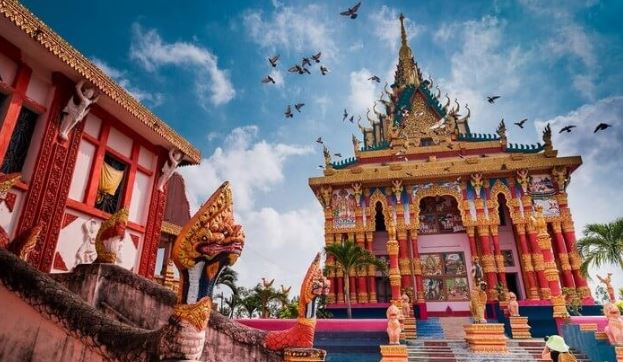 Chiêm ngưỡng kiến trúc Angkor trăm tuổi tại chùa Xiêm Cán