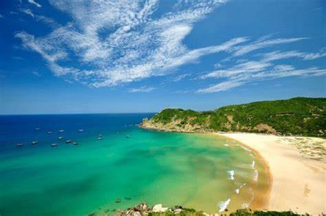 Bai Mon - Top 12 most beautiful tourist destinations in Phu Yen