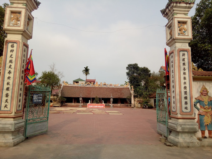 Canh Hoach village communal house