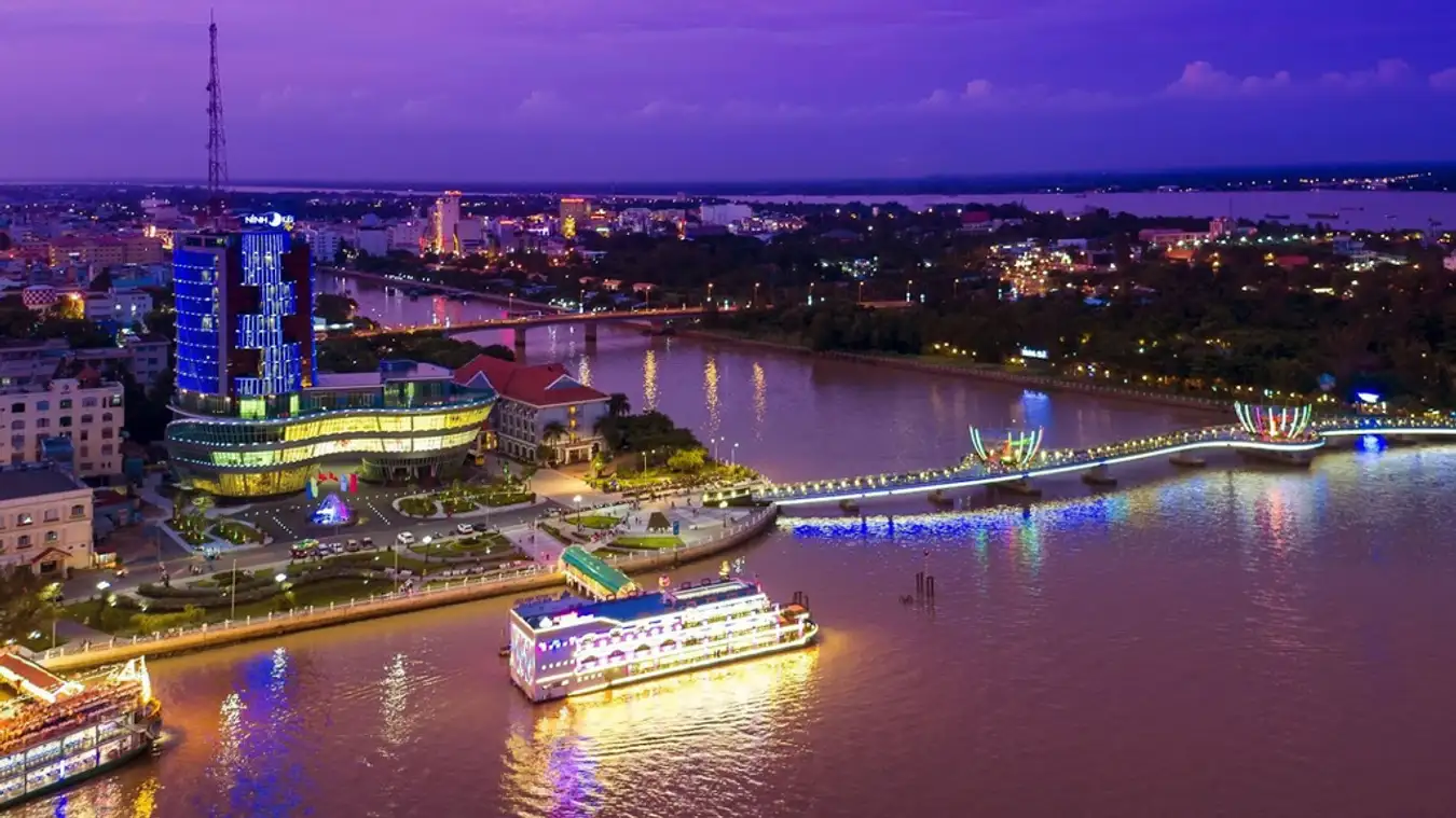 This wharf has a charming river scene. @