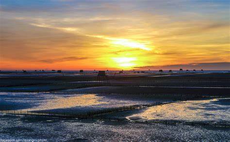 Sunset at Con Den ecological area