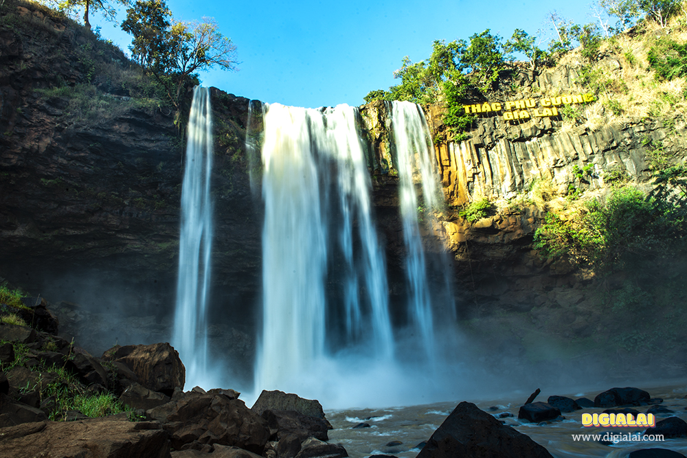 Phu Cuong Waterfall