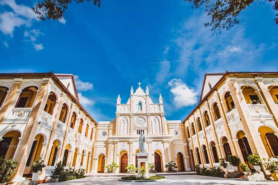 村歌小神学院