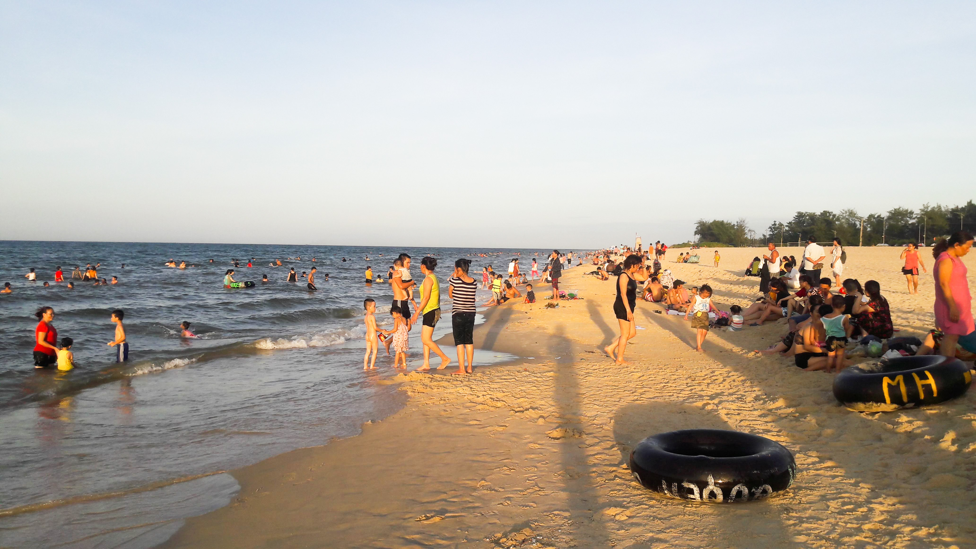 Thuan An Beach