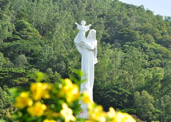 Temple of Our Lady of Bai Dau