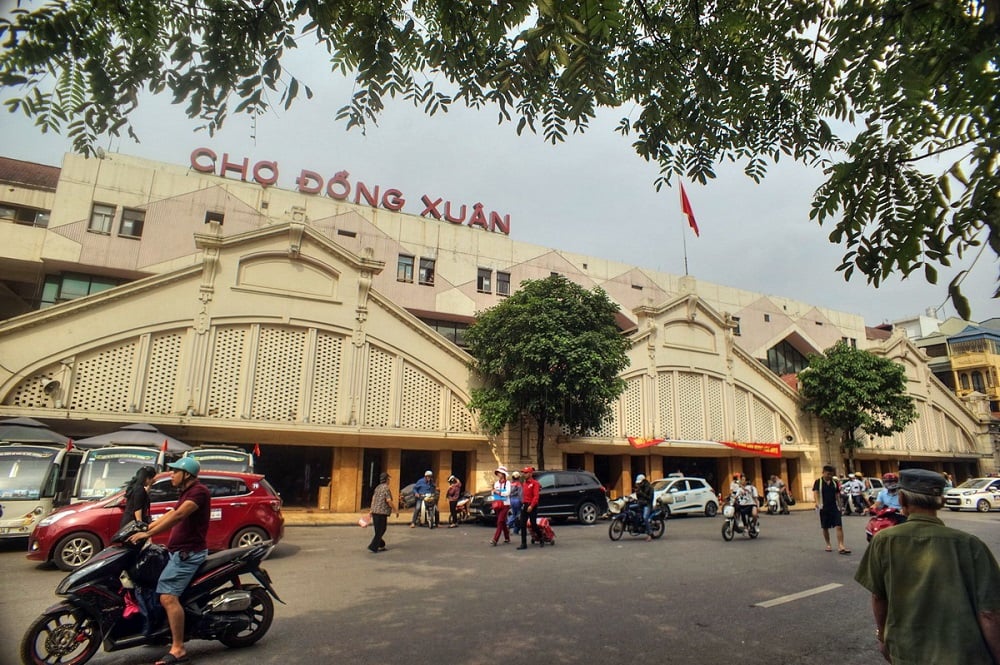 Dong Xuan Market