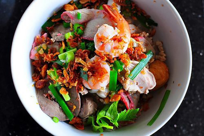 Discover the Flavorful World of "Hu Tieu My Tho": A Culinary Gem from Tien Giang, Vietnam