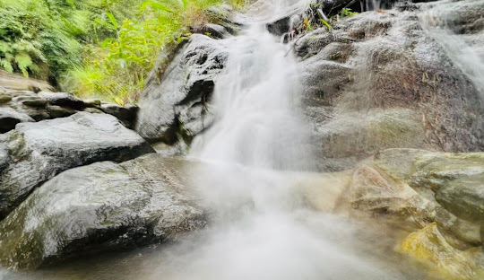 Ngao Waterfall.