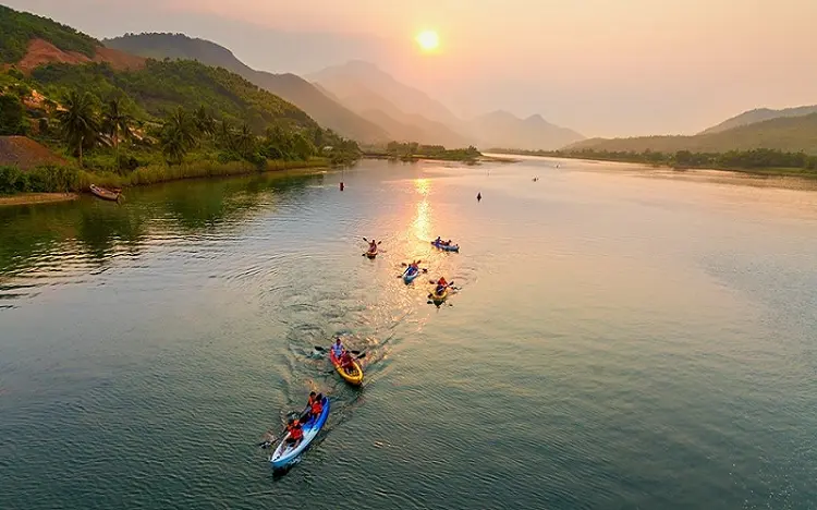 Dong Xanh Lake – Dong Nghe