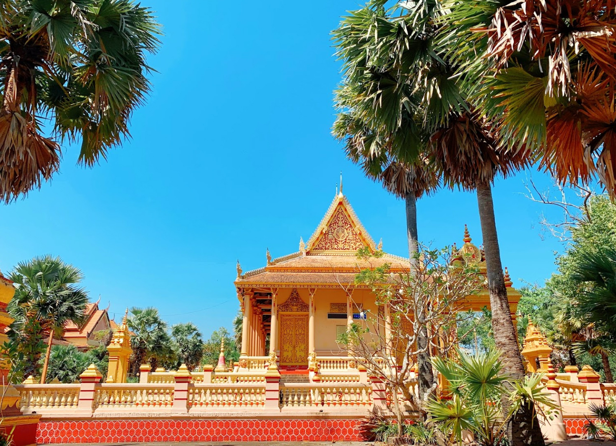 由于其地理位置优越，靠近朔庄市中心，您可以轻松前往 Kh'leang Pagoda。