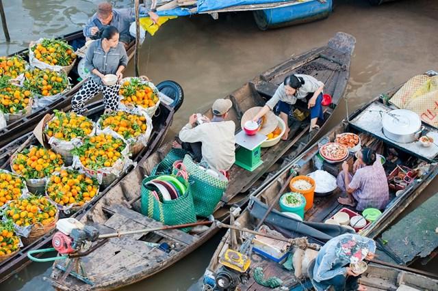 Chợ nổi Trà Ôn