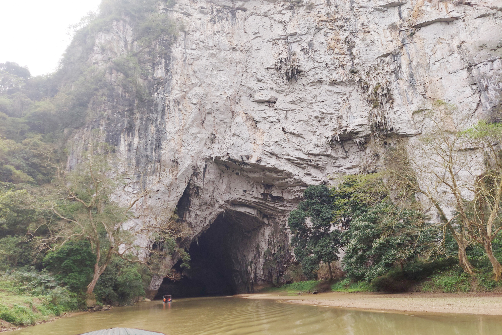 Puong Cave