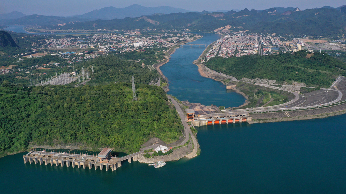 和平水力发电厂