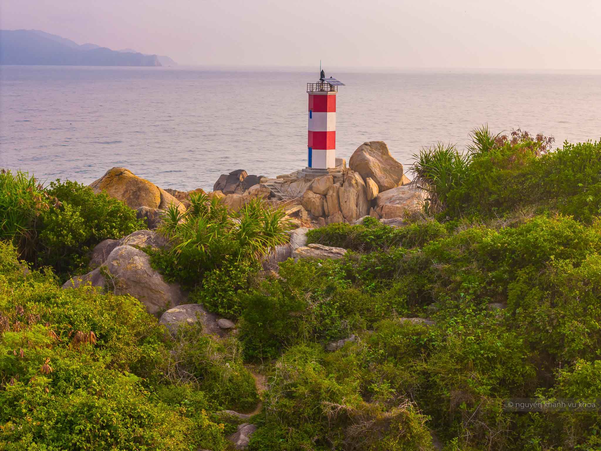 Ganh Den lighthouse