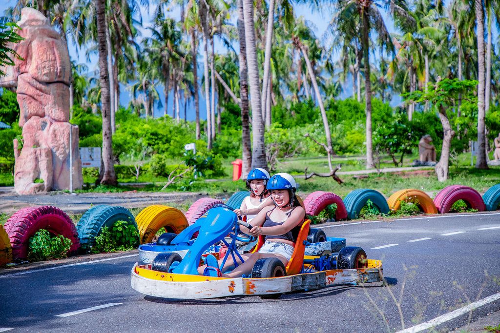 Monkey Island Nha Trang