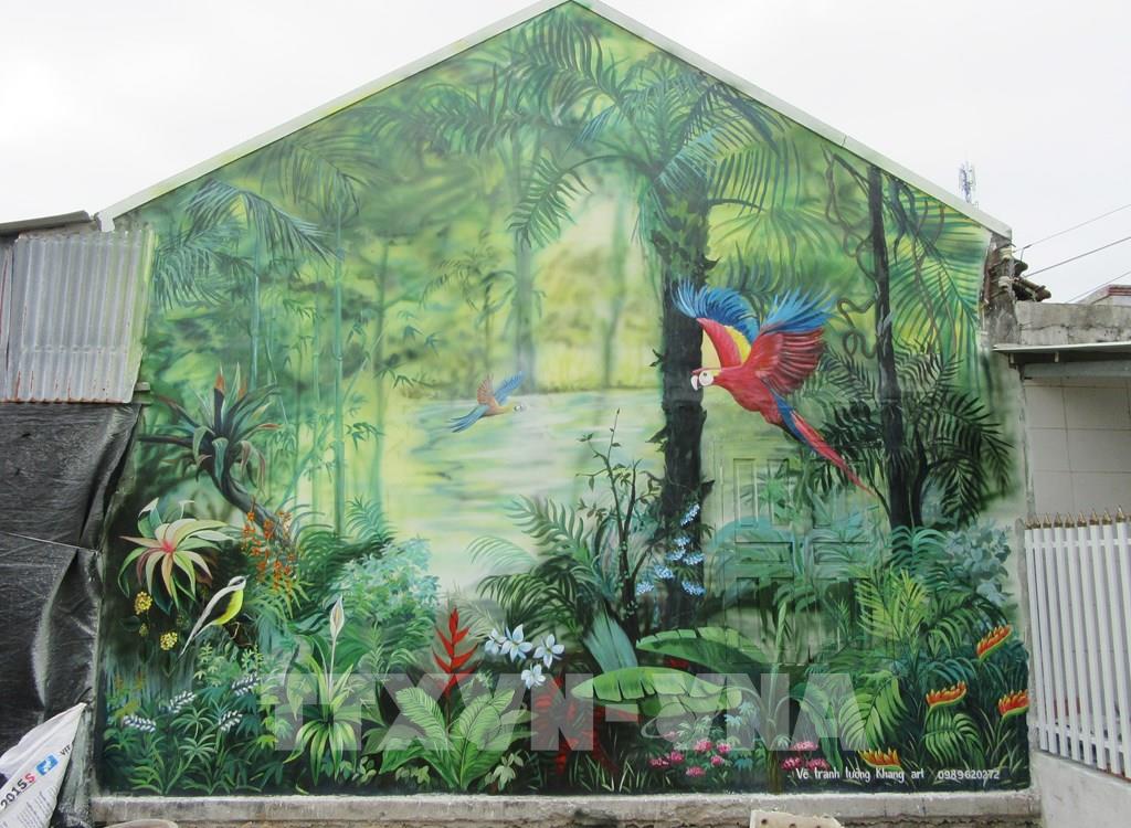 Hon Thien mural village