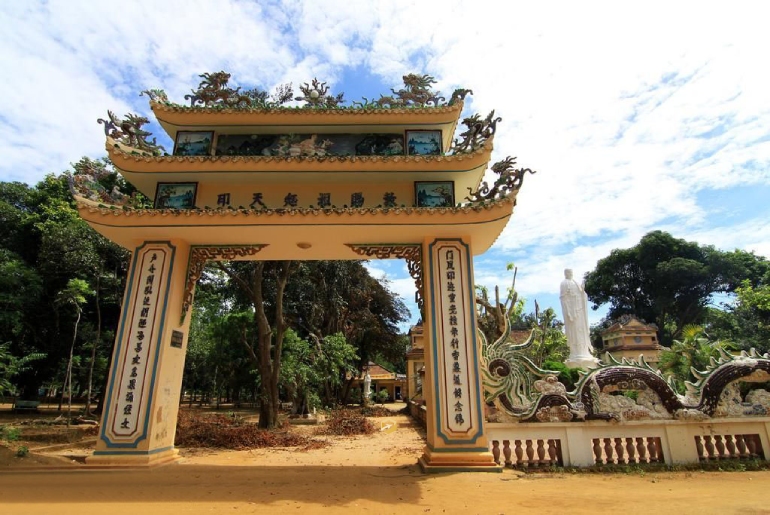 Thien An Pagoda