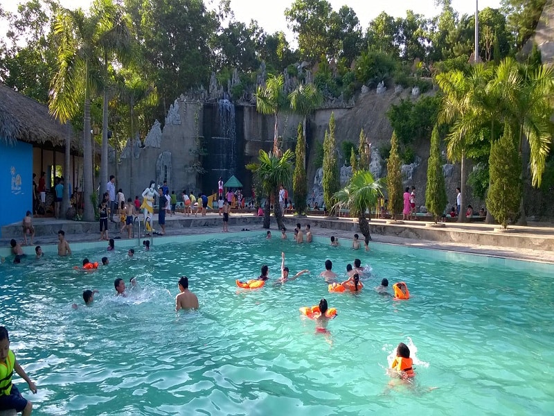 Thanh Thuy hot mineral water tourist area