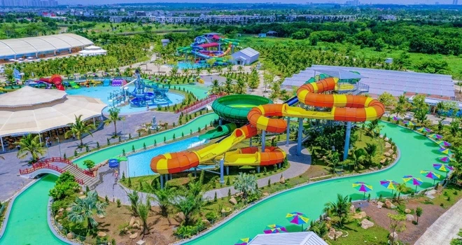 The largest water park in Vietnam.