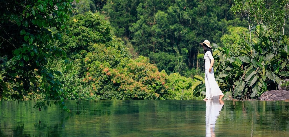 Mo Waterfall Hue