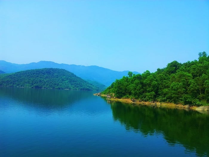 Dong Xanh Lake – Dong Nghe