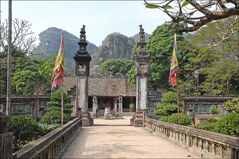 Temple of King Dinh Tien Hoang