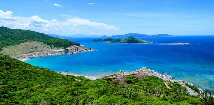 Binh Hung Island - A sea pearl with beautiful nature