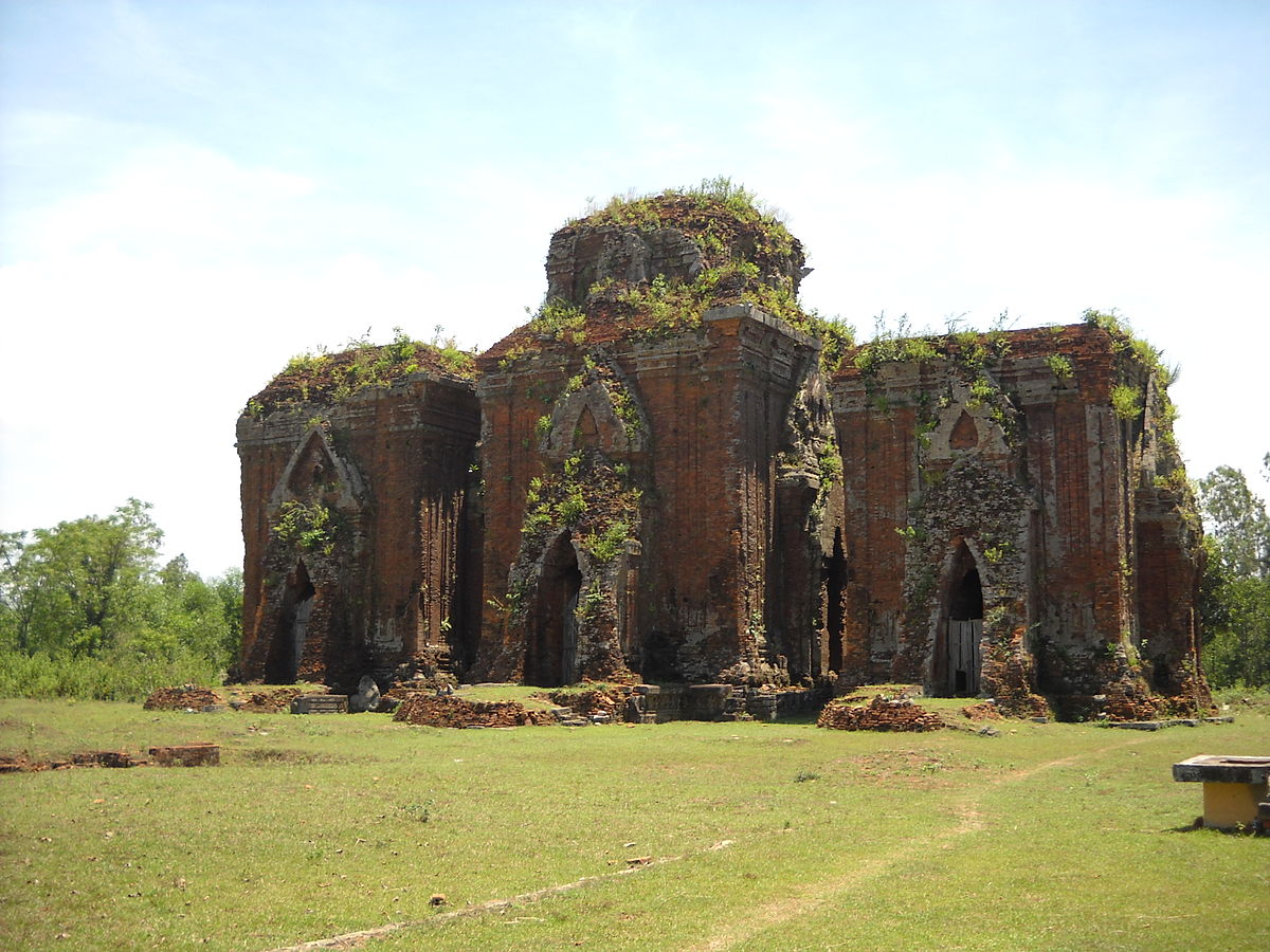 Chien Dan Tower - Silent historical witness