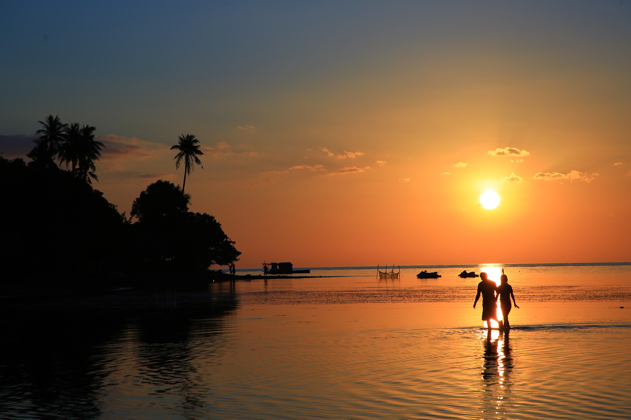 Sunset on Ba Lua island