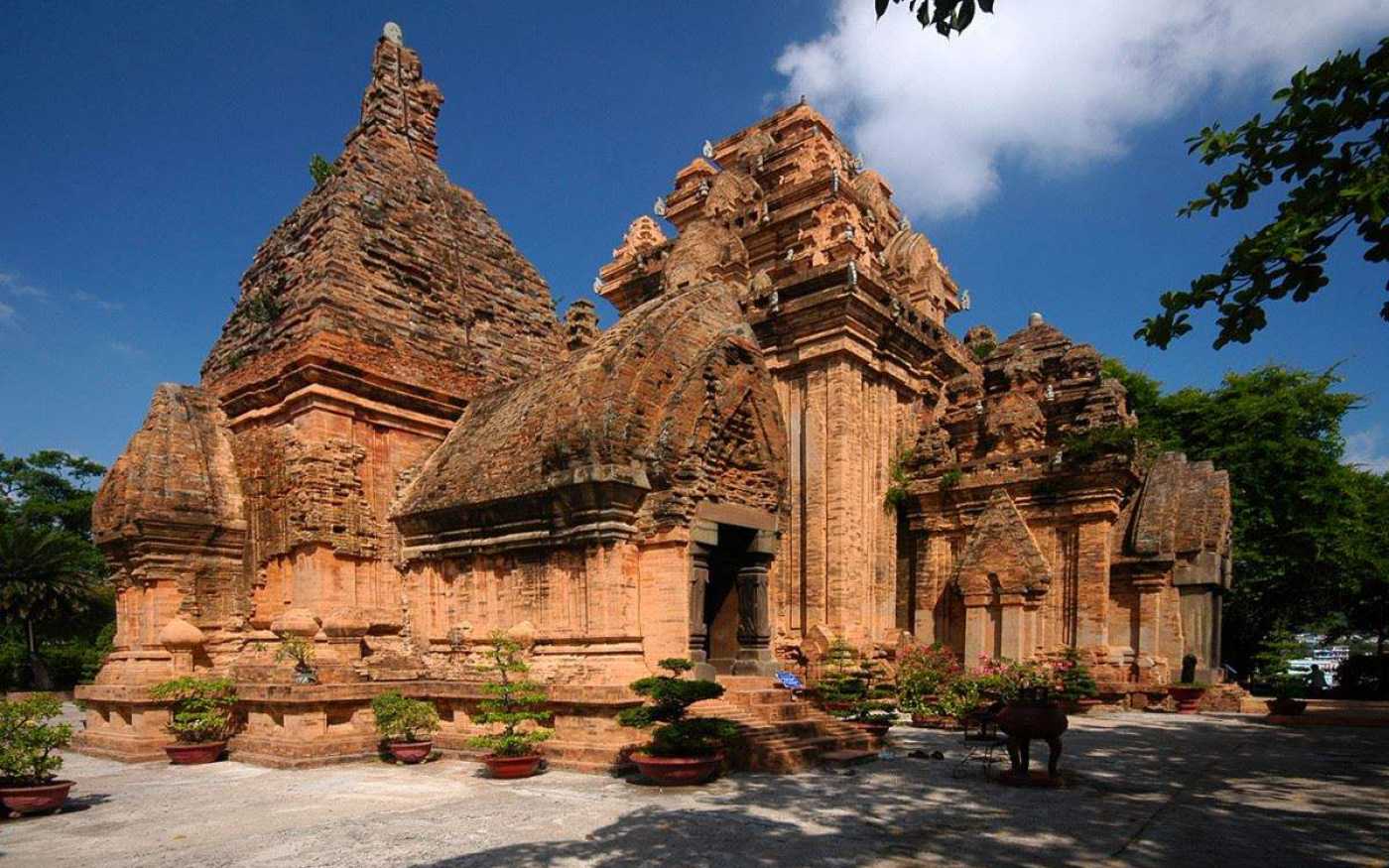 Po Nagar Tower - A unique destination when traveling to Khanh Hoa