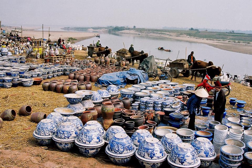 Bat Trang Pottery Village