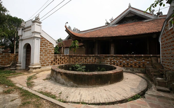 Duong Lam ancient village