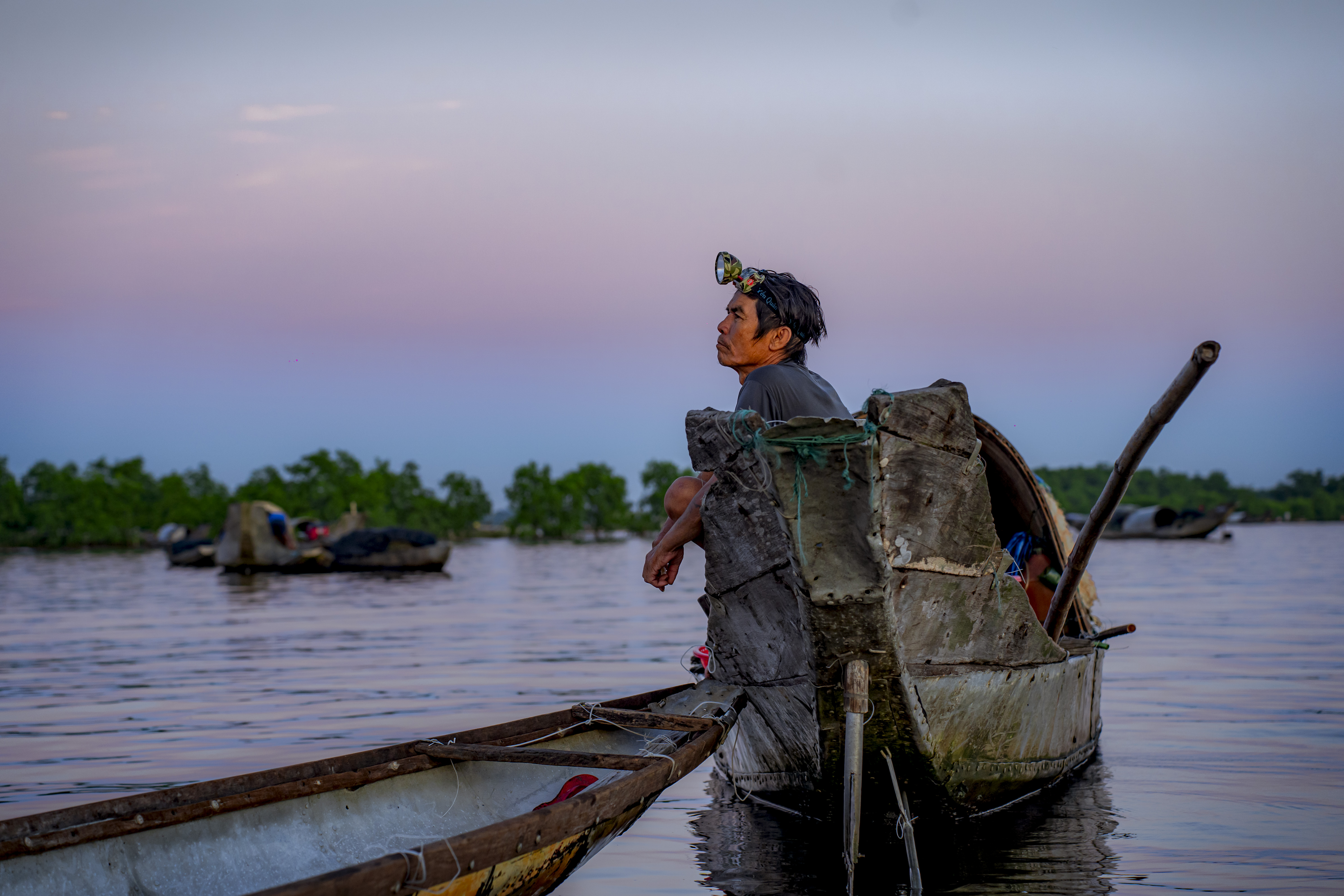   Dawn on Tam Giang La floating market