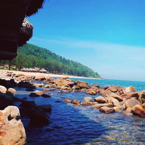 Hai Hoa Beach is still quite wild, without much human impact.