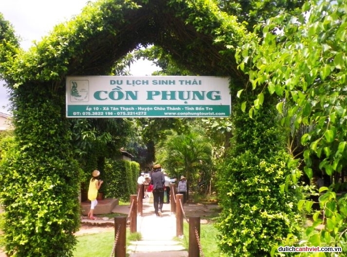 Con Phung tourist area