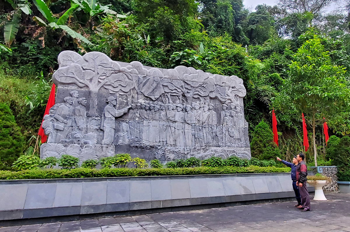 Tran Hung Dao forest relic - Red address on the journey back to the source