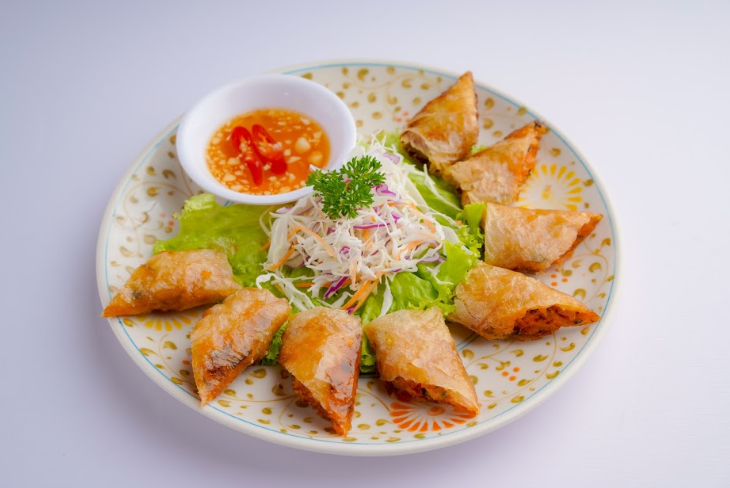 Spring roll .