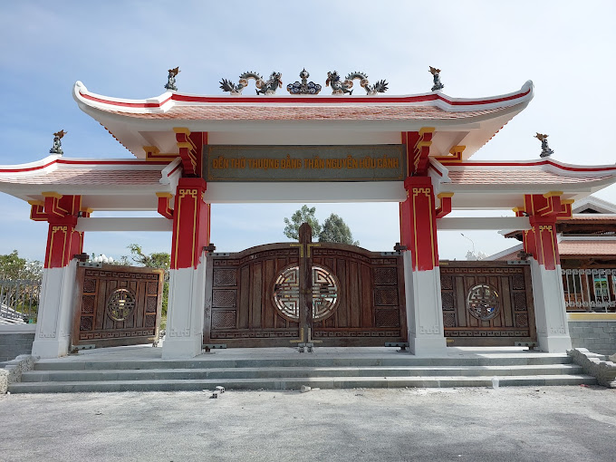 Nguyen Huu Canh Temple