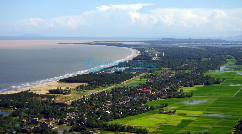 Hai Tien Beach - An overhead view