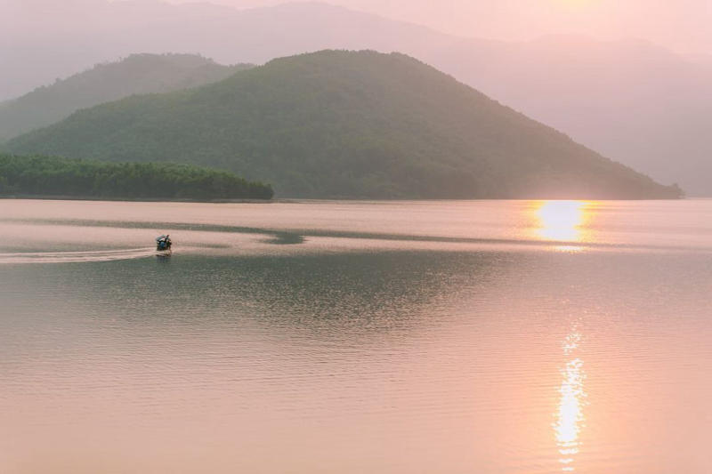 Dong Xanh Lake – Dong Nghe