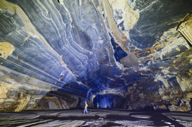 Tu Lan Cave