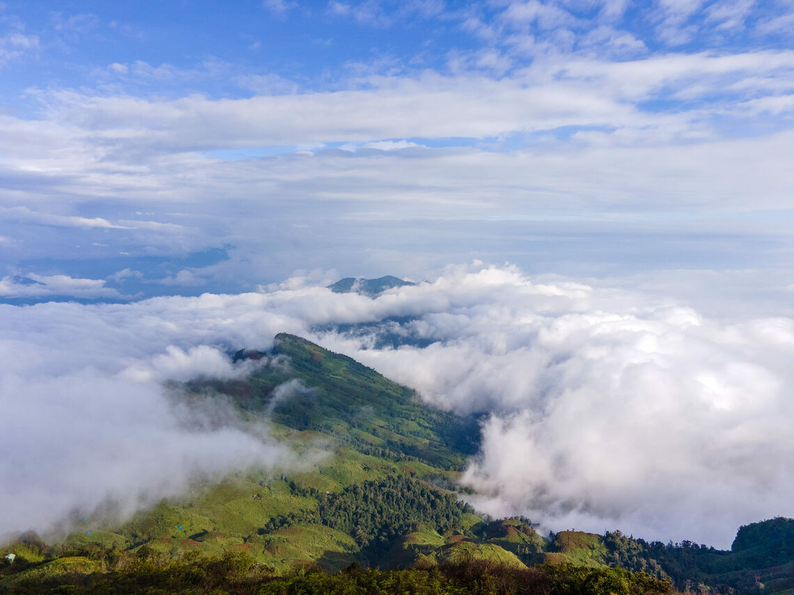 Be captivated by the beauty of Chu Yang Sin - The second roof of the Central Highlands