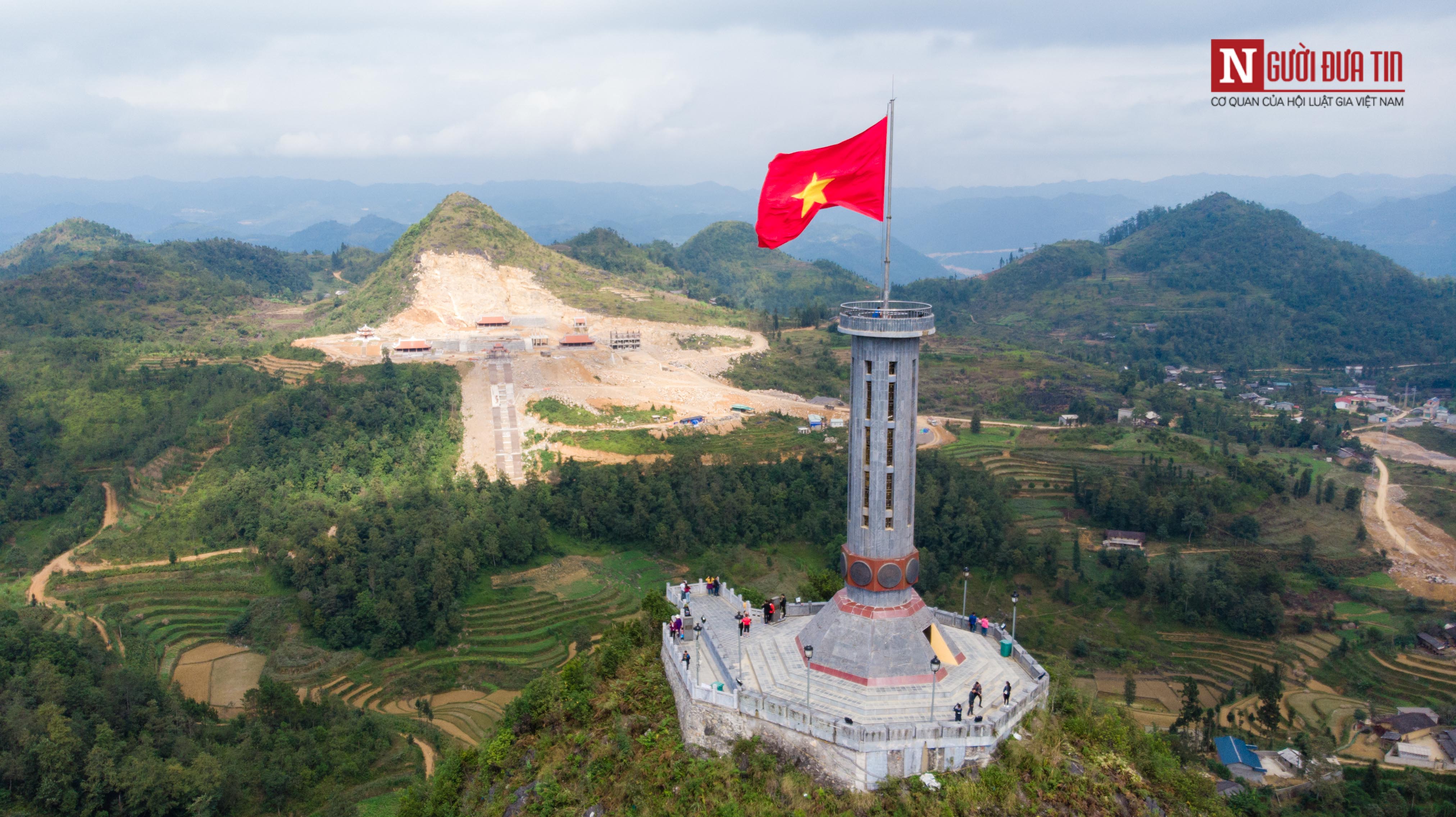 Cột cờ Lũng Cú nhìn từ trên cao