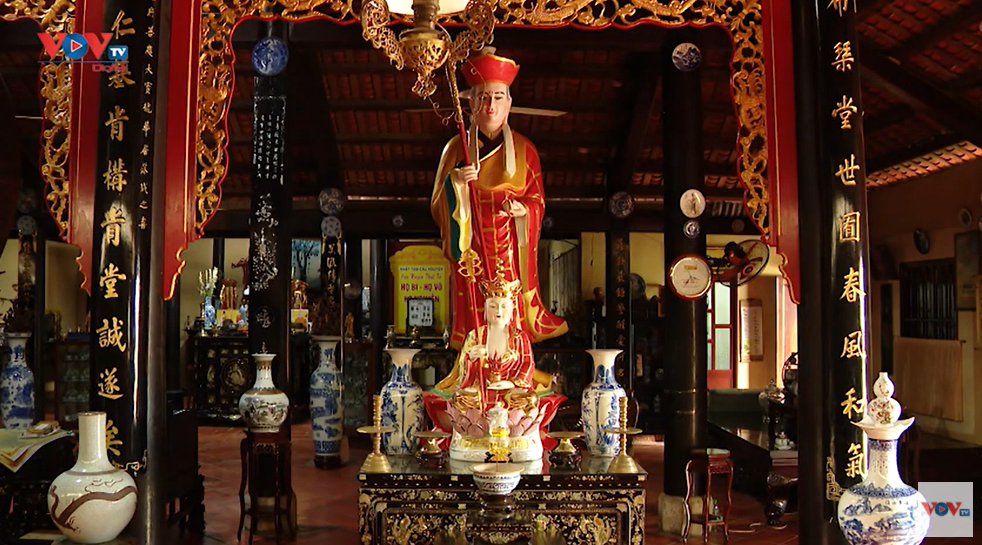 Tien Chau Pagoda is the oldest temple in Vinh Long