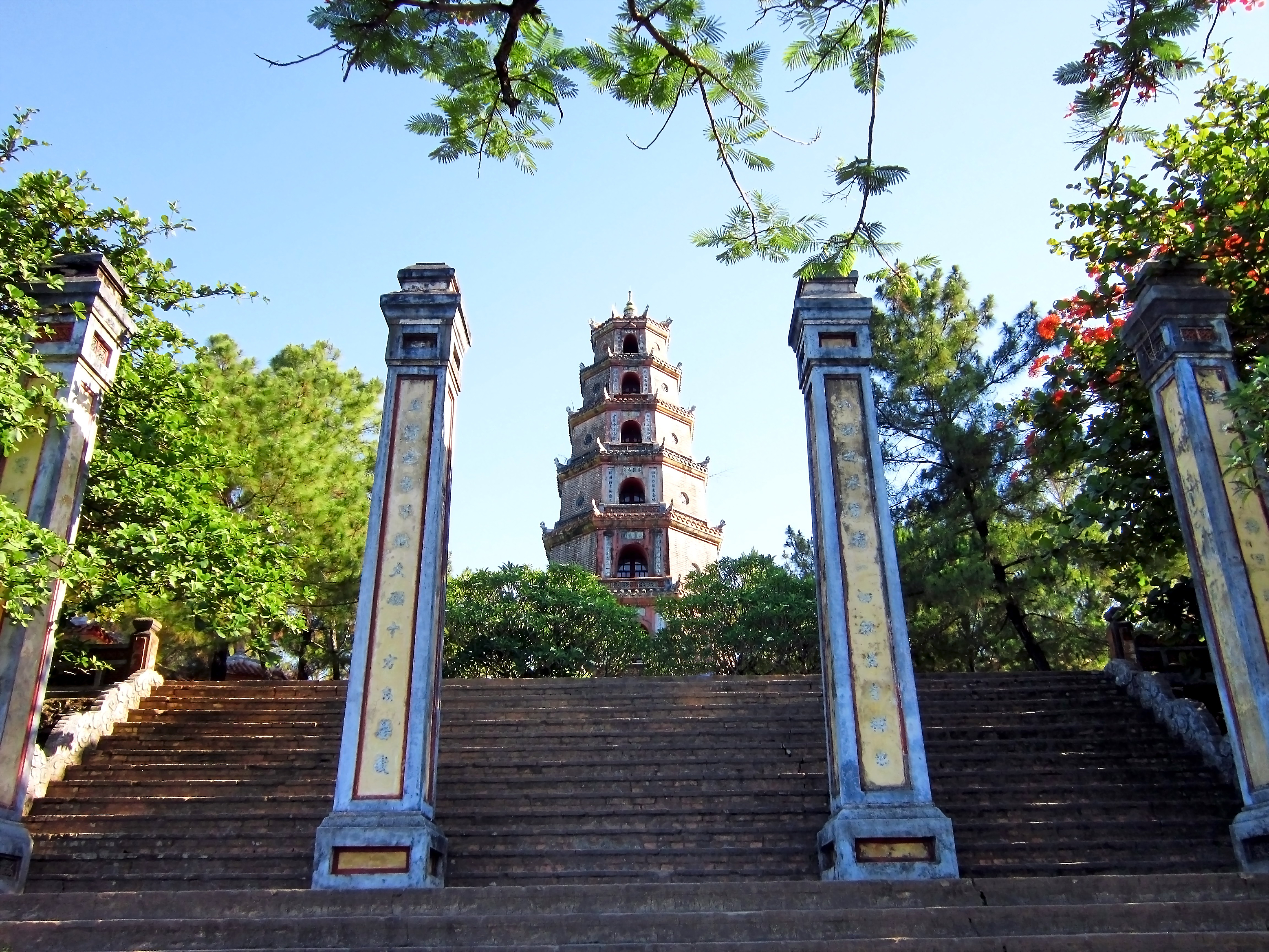 Thien Mu Pagoda