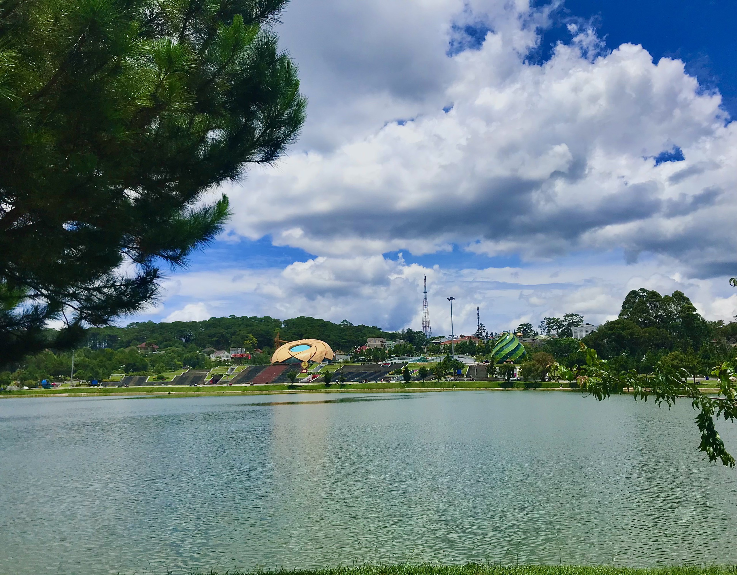 Experience the romantic beauty and peaceful atmosphere at Xuan Huong Lake - Da Lat.