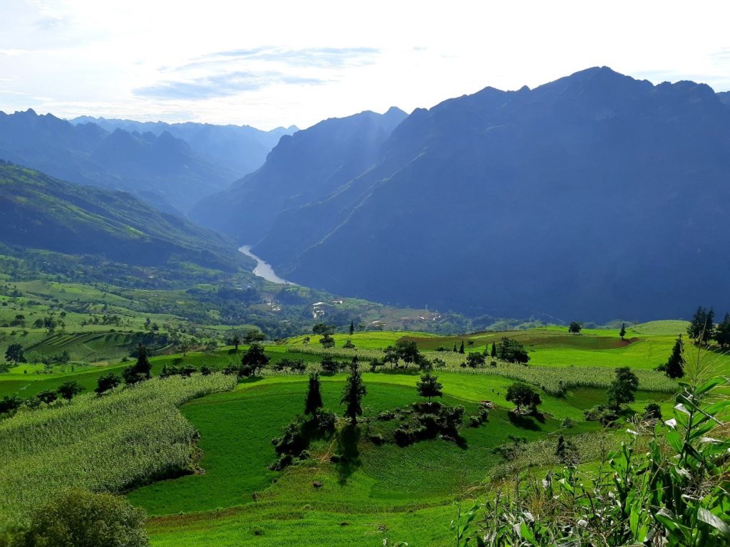 Ngắm nhìn 'thảo nguyên châu Âu' ở Hà Giang