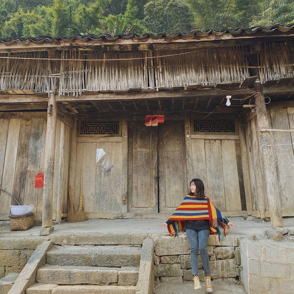 The rustic and peaceful beauty of a hundred-year-old ancient village seems to have been forgotten in Ha Giang